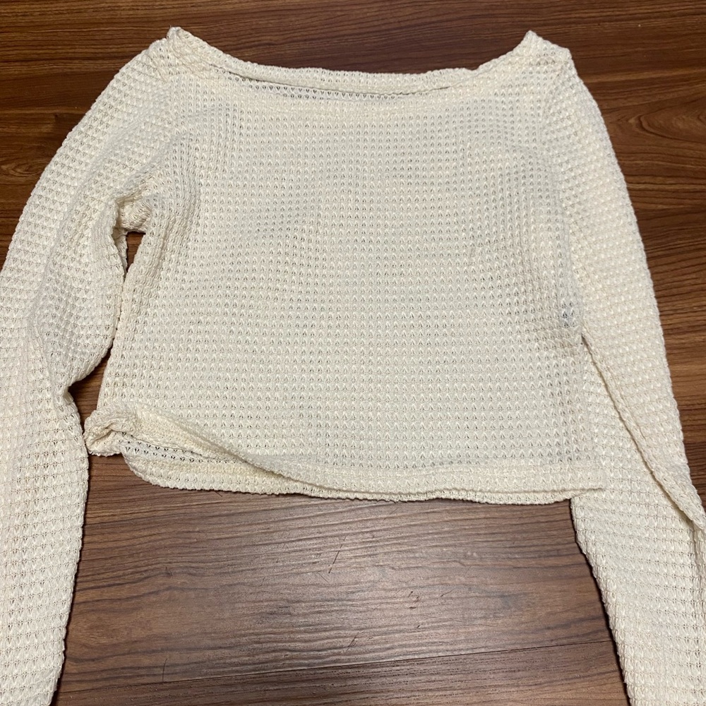 knit cream long sleeve crop top